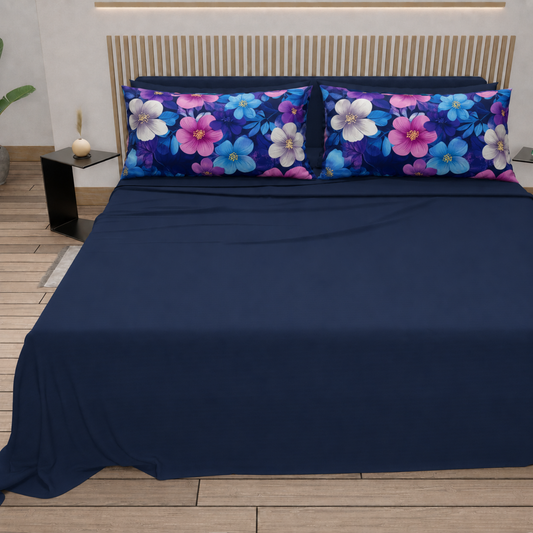 Lenzuola in Cotone, Completo Letto con Federe in Stampa Digitale Petalo 05 Blu Notte.