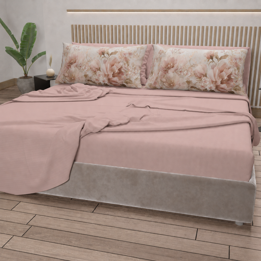 Lenzuola in Cotone, Completo Letto con Federe in Stampa Digitale Petalo 14 Cipria Chiaro.