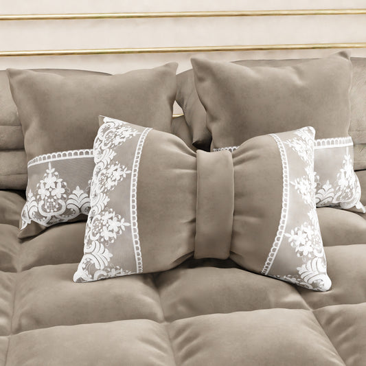 Coussin décoratif Nœud en velours avec volant et dentelle rebrodée 40x50 cm, Coussin canapé boue par Sissy