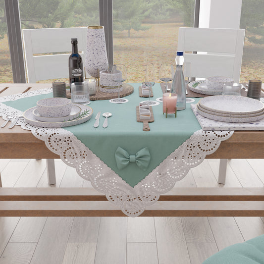 Centre de table cuisine élégant shabby chic avec dentelle et nœuds vert d'eau