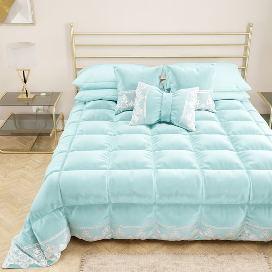 Couette d'hiver en velours doux et chaud avec volant et dentelle rebrodée bleu ciel par Sissy