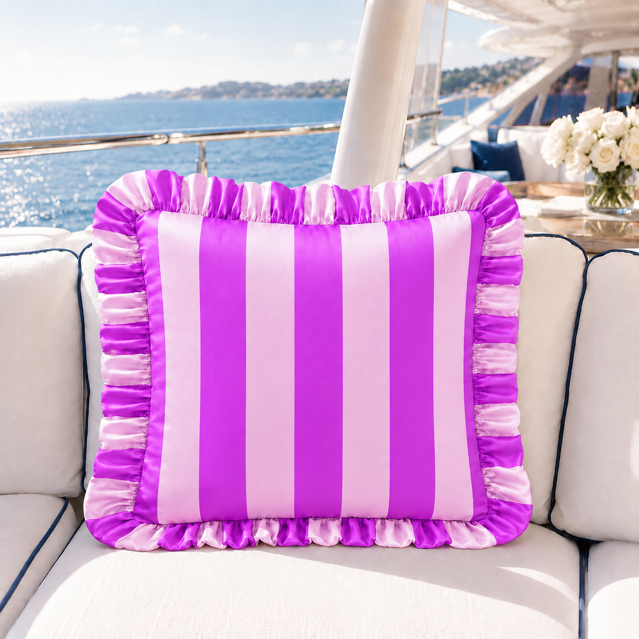 Cuscino Arredo con Rouches Righe Giallo/Fucsia.