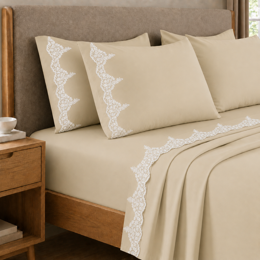 Lenzuola Matrimoniali in Puro Cotone Percalle con Balza in Pizzo Chantilly Beige