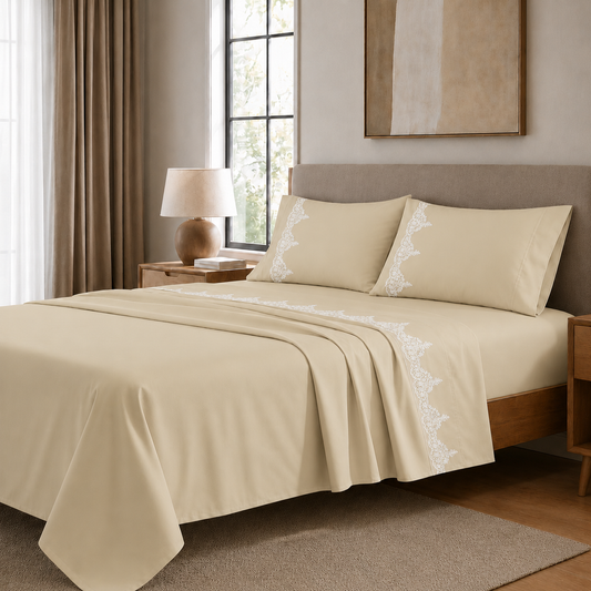Lenzuola Matrimoniali in Puro Cotone Percalle con Balza in Pizzo Chantilly Beige