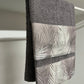 Asciugamano Bagno 1+1 con Balza in Stampa Digitale Foglia Tortora